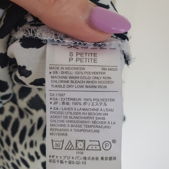 Banana Republic Factory Dalmatian Print Blouse - Picture 7 of 8